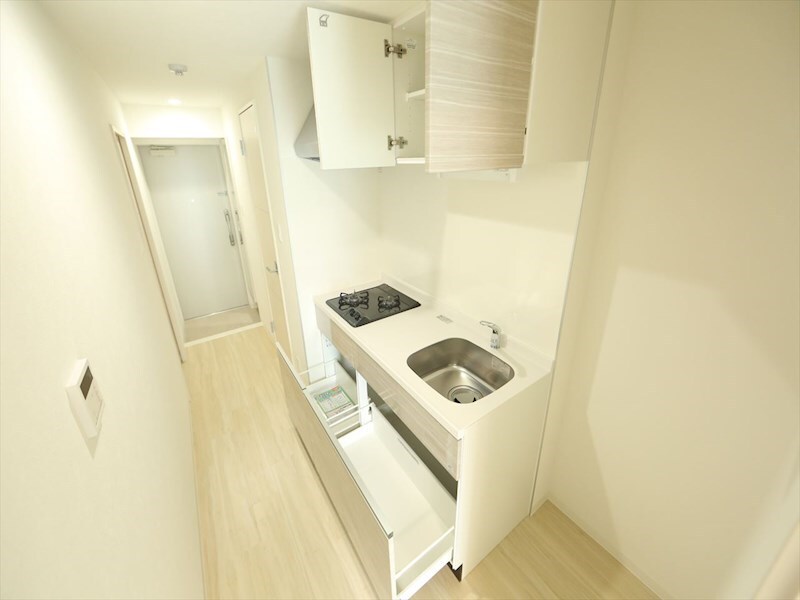 物件内観写真16　(システムキッチン（ガス2口コンロ付）)