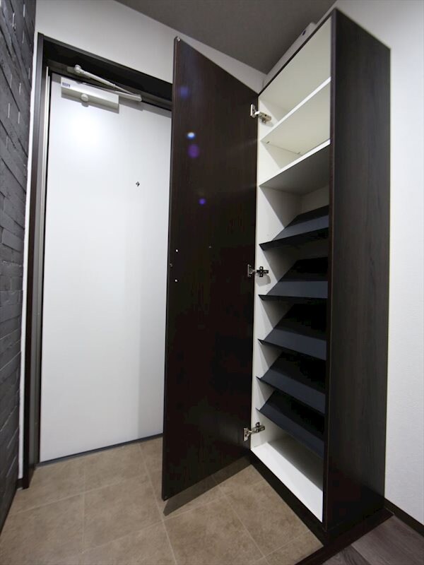 物件内観写真14　(玄関　シューズボックス)