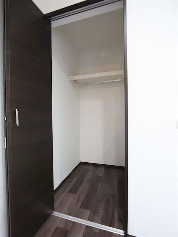 物件内観写真23　(クローゼット（充実しています）)