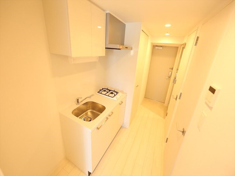 物件内観写真7　(システムキッチン（ガス2口コンロ付）)