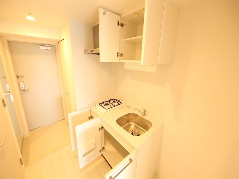 物件内観写真7　(システムキッチン（ガス2口コンロ付）)