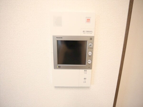 セキュリティ(ＴＶモニター付インターホン　同仕様写真)