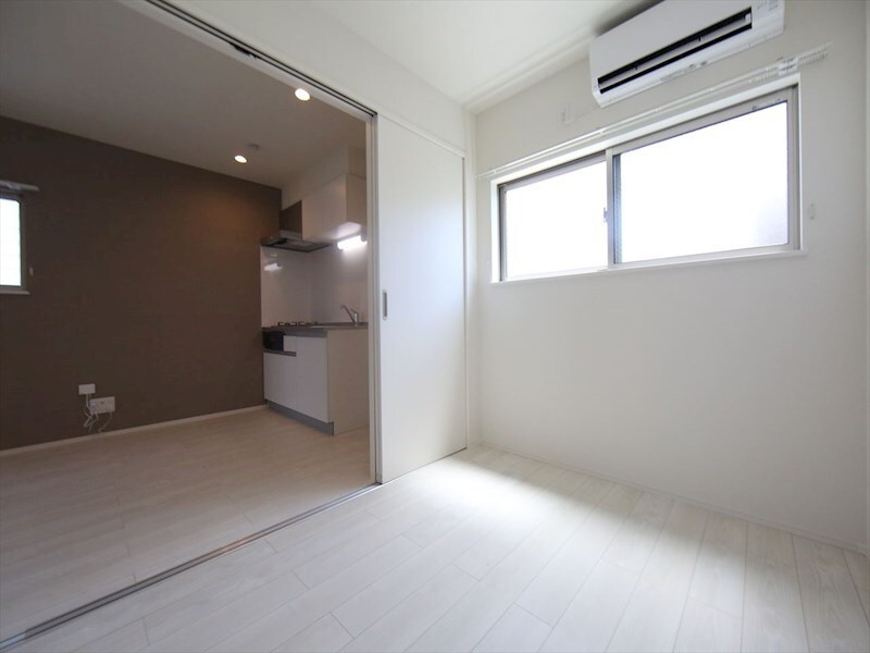 物件内観写真23　(ＬＤＫ8.3帖　洋室4.3帖　つなげても使えます　同仕様写真)