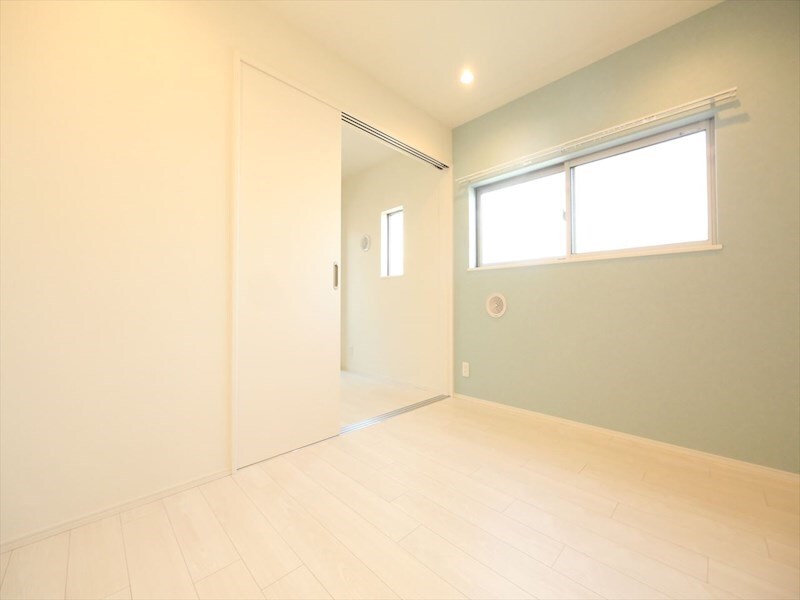 物件内観写真2　(ＤＫ6.6帖　洋室3.7帖　つなげても使えます　同仕様写真)