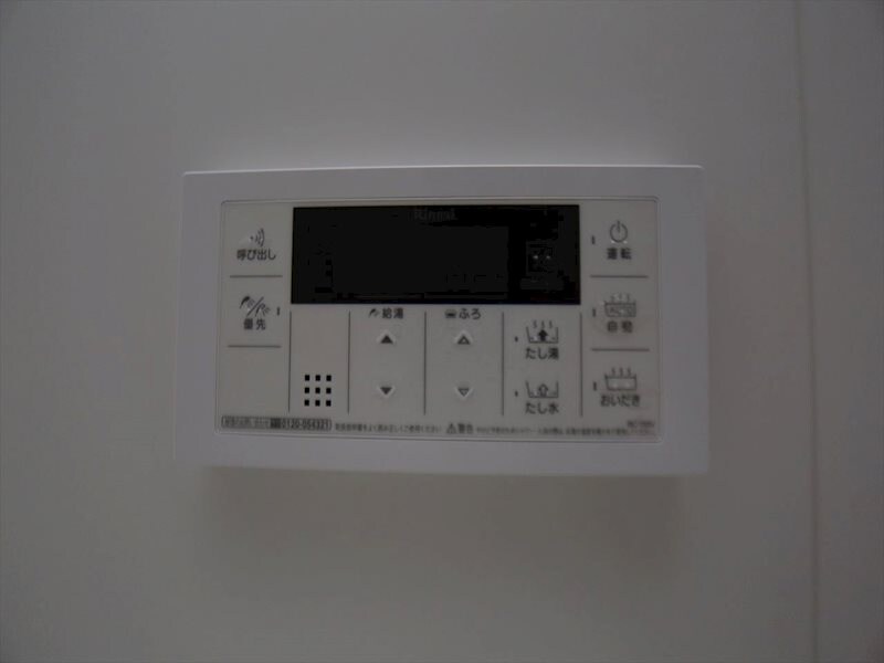 物件内観写真18　(追い焚き　オートバス機能付給湯設備)