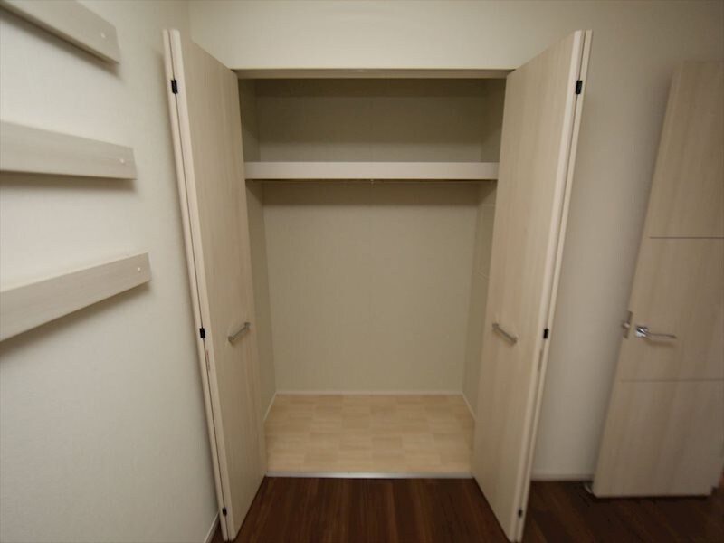 物件内観写真22　(クローゼット（収納充実してます）)