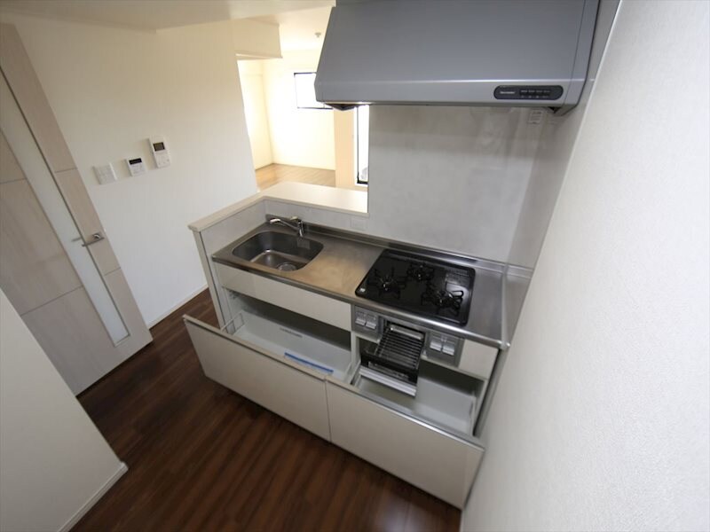 物件内観写真25　(システムキッチン（ガス3口コンログリル付）カウンターキッチン)