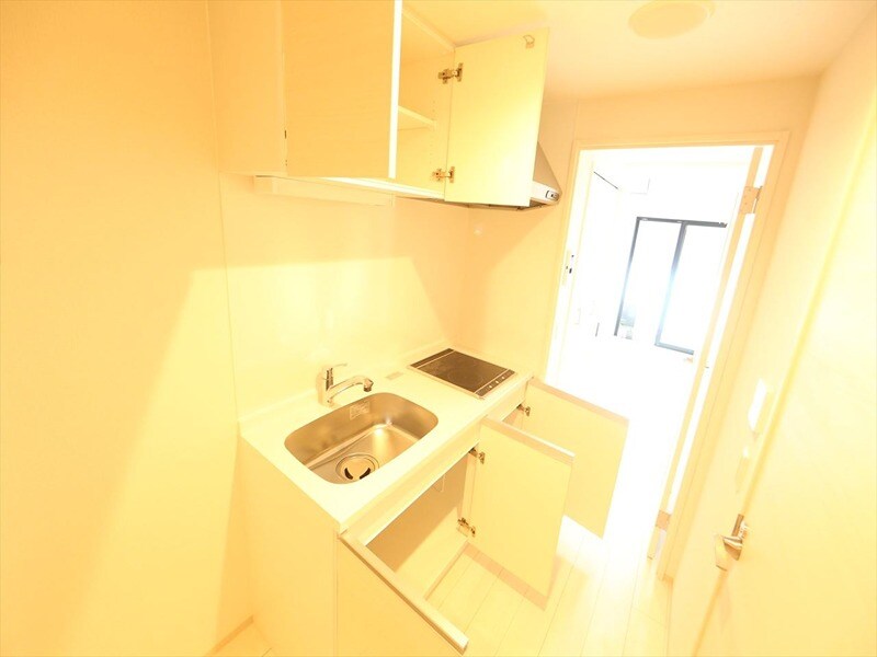 物件内観写真16　(システムキッチン（ＩＨ2口コンロ付）)