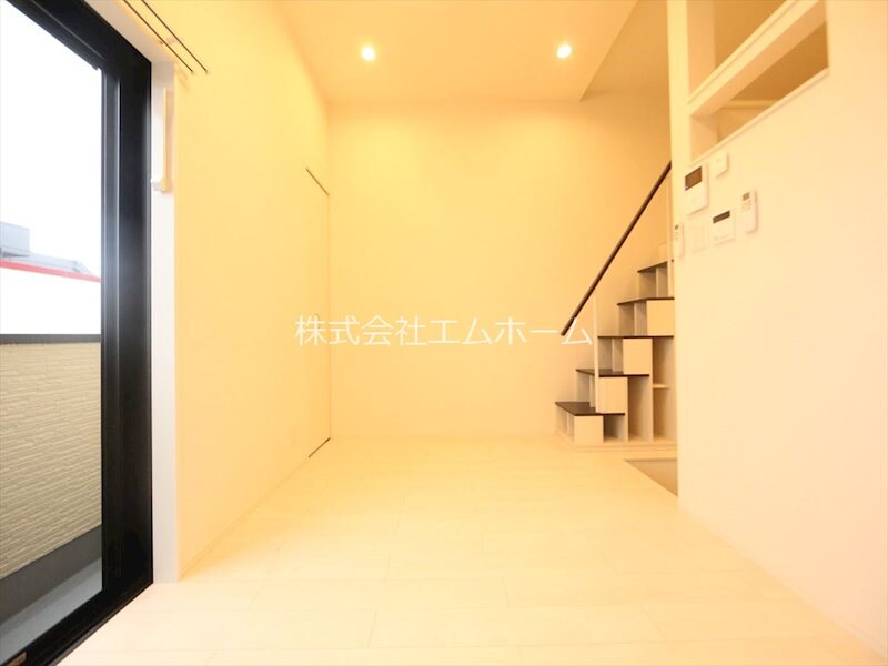 物件内観写真12　(洋室6.5帖　ロフト6.2帖（収納にも寝室にも使えます）)