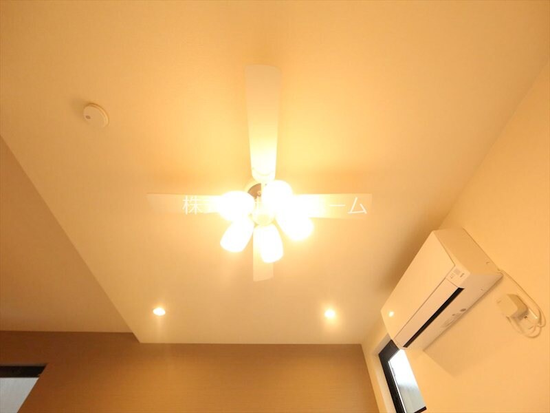物件内観写真20　(シーリングファンライト付き)