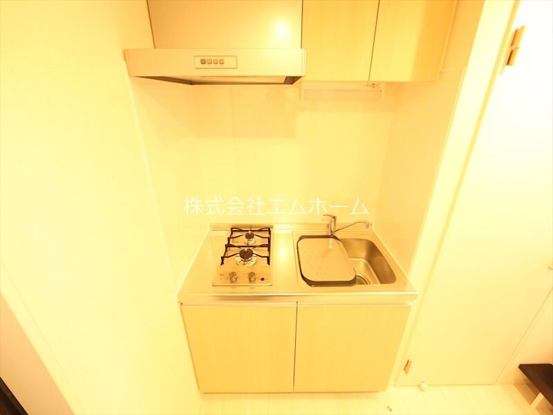 物件内観写真28　(システムキッチン（ガス2口コンロ付）)