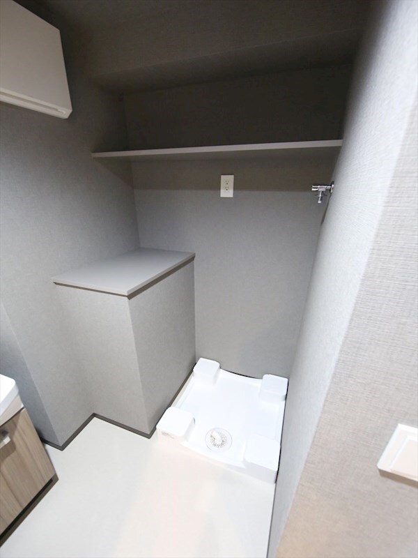 物件内観写真23　(脱衣所　室内洗濯機置き場)