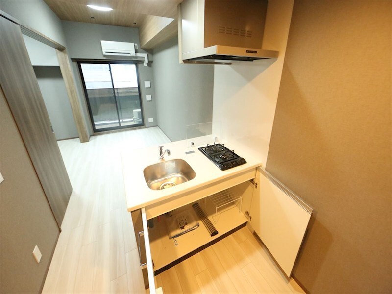 物件内観写真17　(システムキッチン（ガス2口コンロ付）)