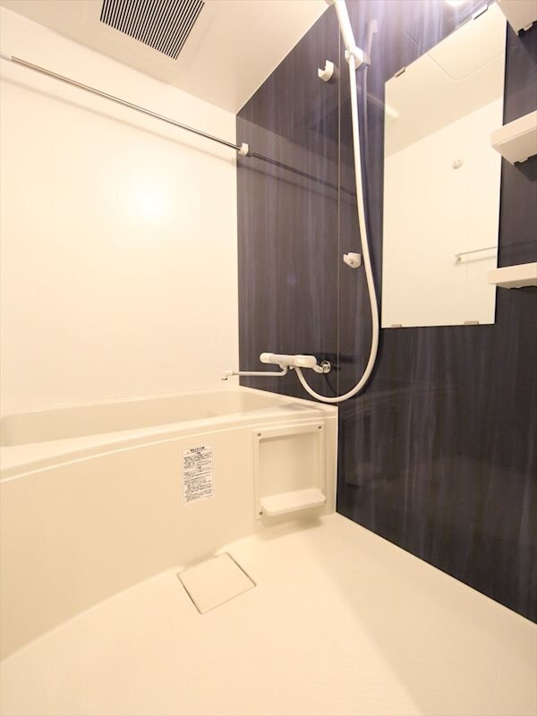 物件内観写真4　(バスルーム　24時間換気付)