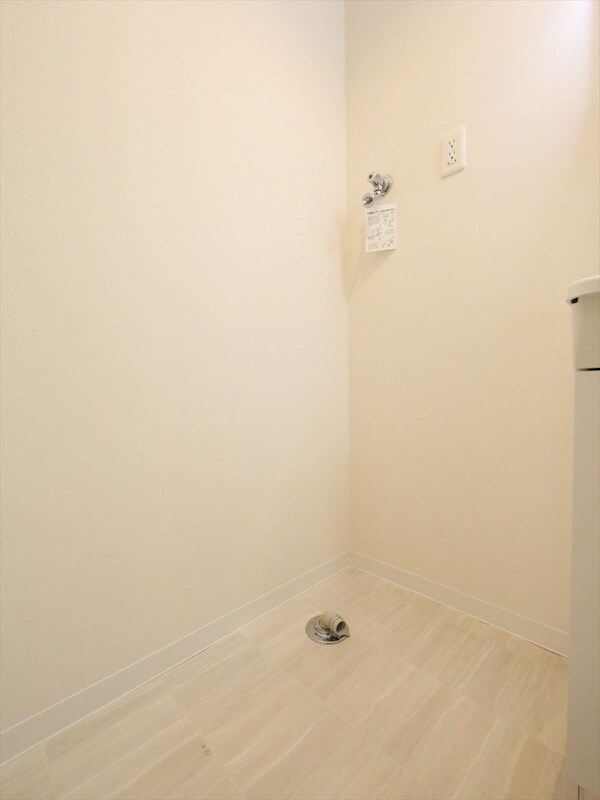 物件内観写真11　(脱衣所　室内洗濯機置き場)
