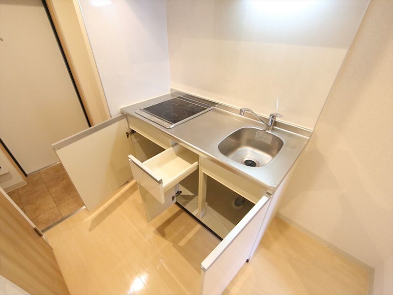 物件内観写真20　(システムキッチン（IHクッキングヒーター付）)