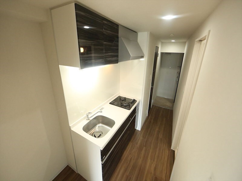 物件内観写真7　(システムキッチン（ガス2口コンロ付）)