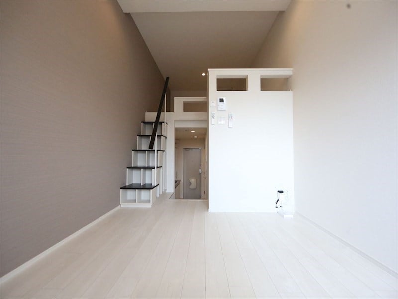 物件内観写真12　(洋室6.4帖　ロフト6.1帖（寝室にも使えます）　同仕様写真)