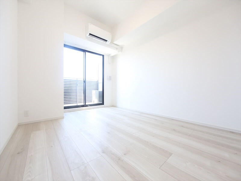 物件内観写真27　(洋室8.0帖　クローゼット付（収納充実してます）)