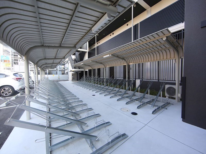 物件内観写真30　(屋根付き駐輪場)