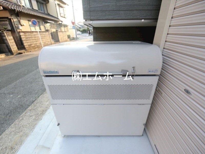 物件内観写真26　(敷地内ゴミ置場)