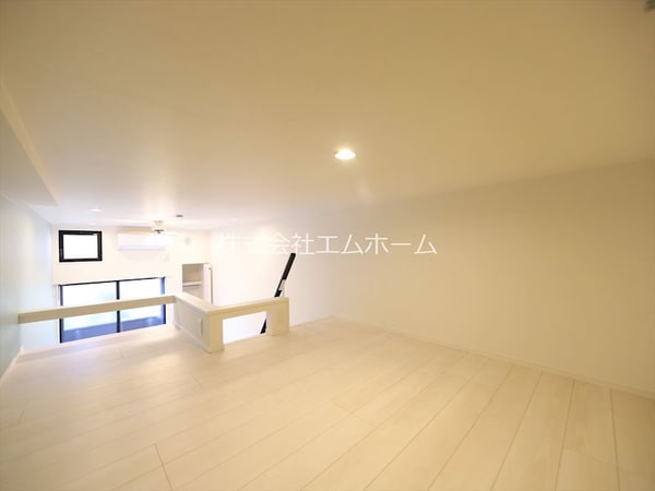 その他部屋・スペース(ロフト6.1帖（収納にも寝室にも使えます）)