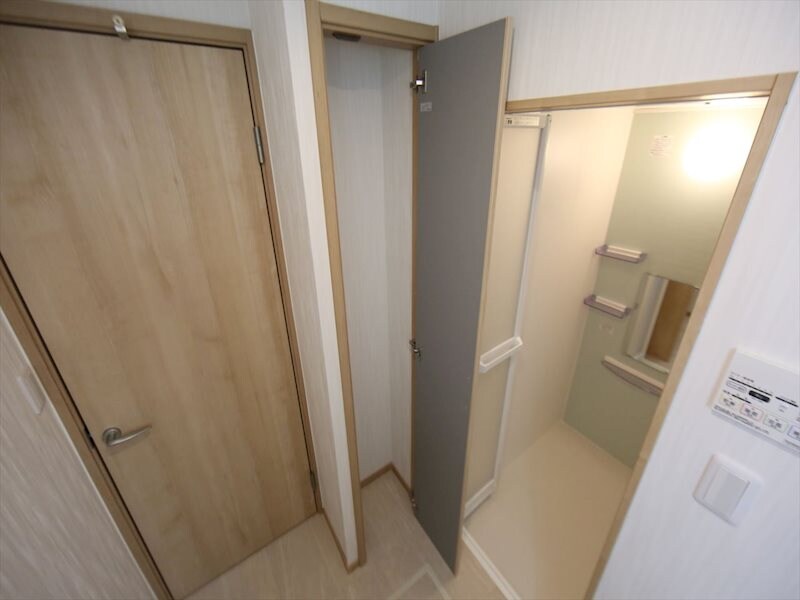 物件内観写真23　(室内洗濯機置き場　収納付)