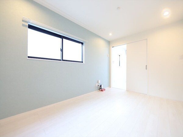 その他(ＬＤＫ8.1帖　システムキッチン　同仕様写真)