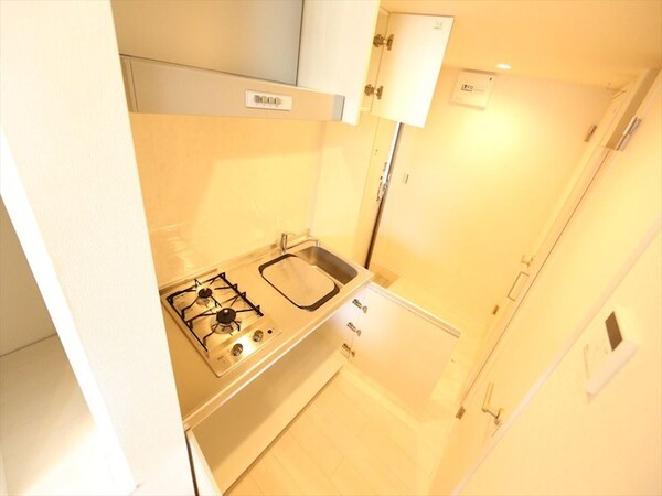 キッチン(システムキッチン（ガス2口コンロ付）　同仕様写真)
