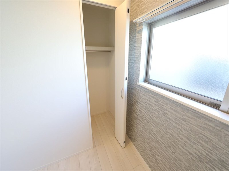 物件内観写真6　(クローゼット付　同仕様写真)