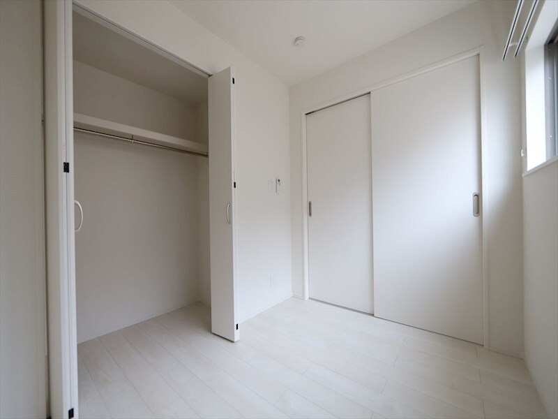 物件内観写真16　(洋室3.6帖　クローゼット付　同仕様写真)