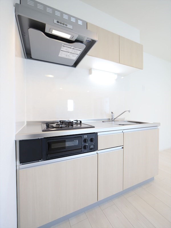 物件内観写真18　(システムキッチン（ガス2口コンロ・グリル付）　同仕様写真)