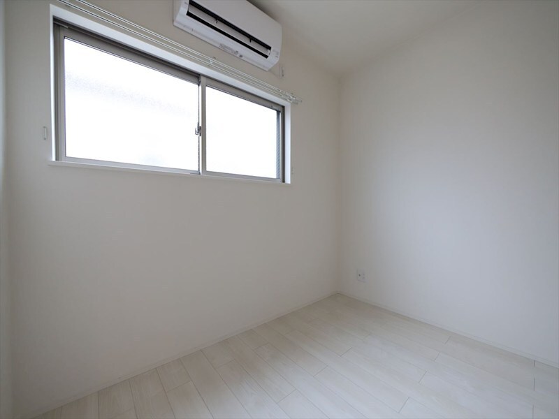 物件内観写真23　(洋室3.6帖　クローゼット付　同仕様写真)