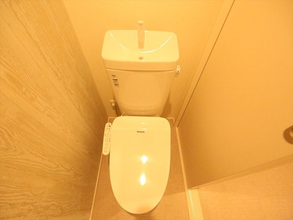トイレ(温水洗浄暖房便座付トイレ　同仕様写真)