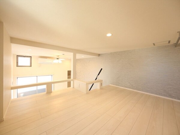 その他部屋・スペース(ロフト6.3帖（収納にも寝室にも使えます）　同仕様写真)