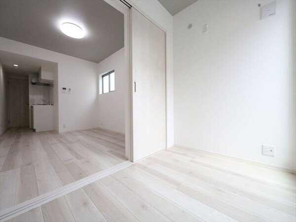 その他部屋・スペース(ＬＤＫ8帖　洋室4.3帖　つなげても使えます　同仕様写真)