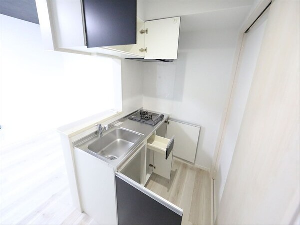 キッチン(システムキッチン（ガス2口コンロ付）　同仕様写真)