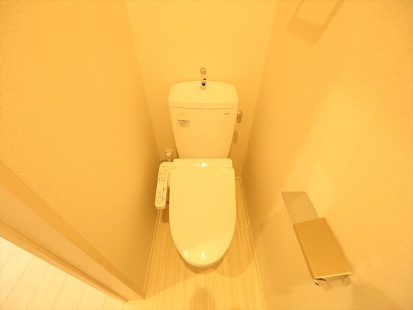 トイレ(温水洗浄暖房便座付トイレ　同仕様写真)