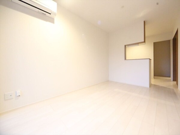 リビング(ＬＤＫ10.1帖　システムキッチン　エアコン完備　同仕様写真)