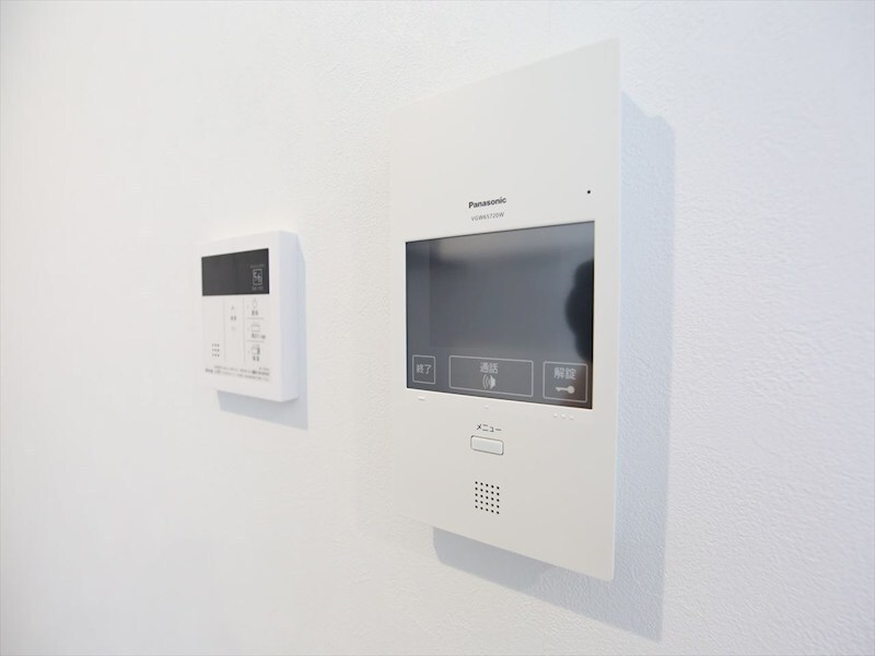 物件内観写真11　(ＴＶモニター付インターホン　同仕様写真)