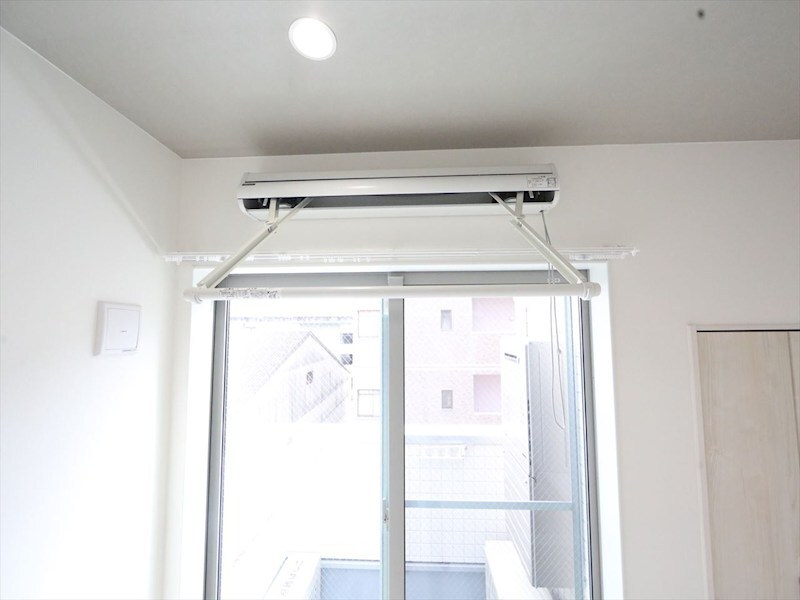 物件内観写真20　(室内洗濯物干し付き　同仕様写真)