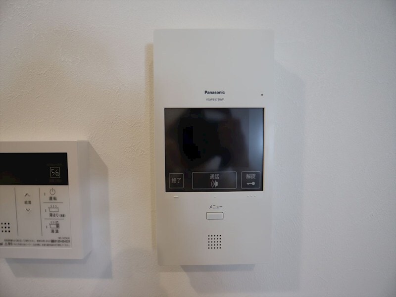 物件内観写真10　(ＴＶモニター付インターホン　同仕様写真)