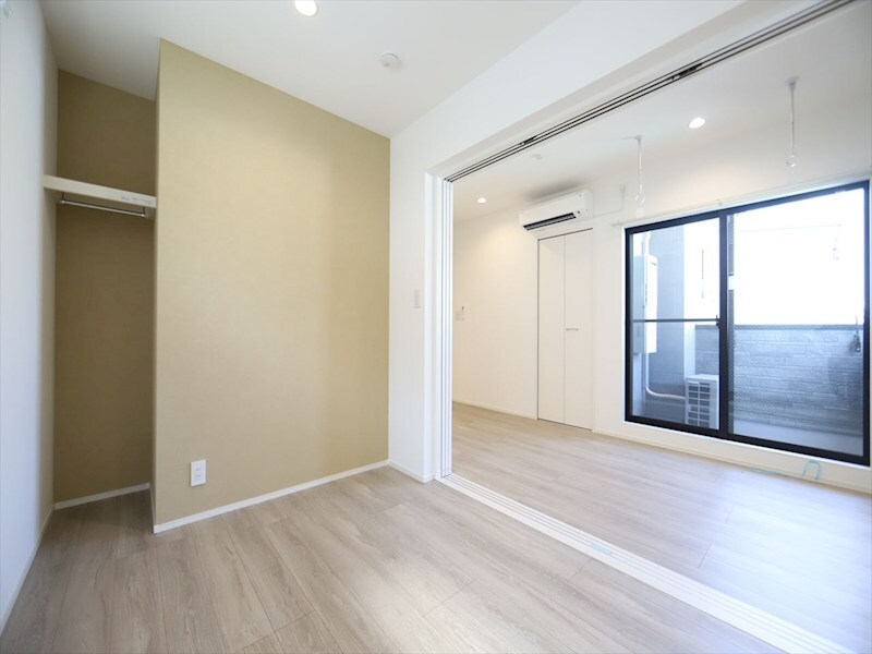 物件内観写真16　(洋室3.8帖　クローゼット付　同仕様写真)