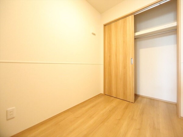 その他(洋室3帖　クローゼット付（収納充実してます）　同仕様写真)