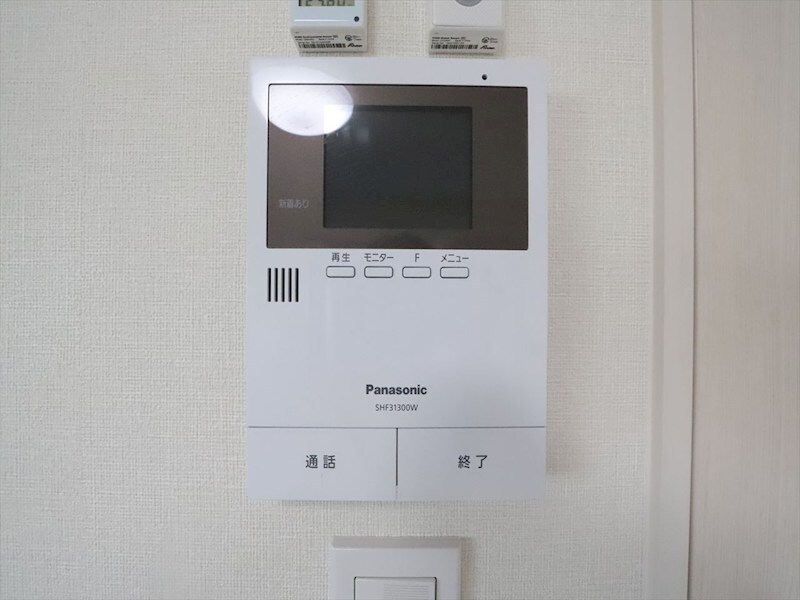 物件内観写真10　(ＴＶモニター付インターホン　同仕様写真)