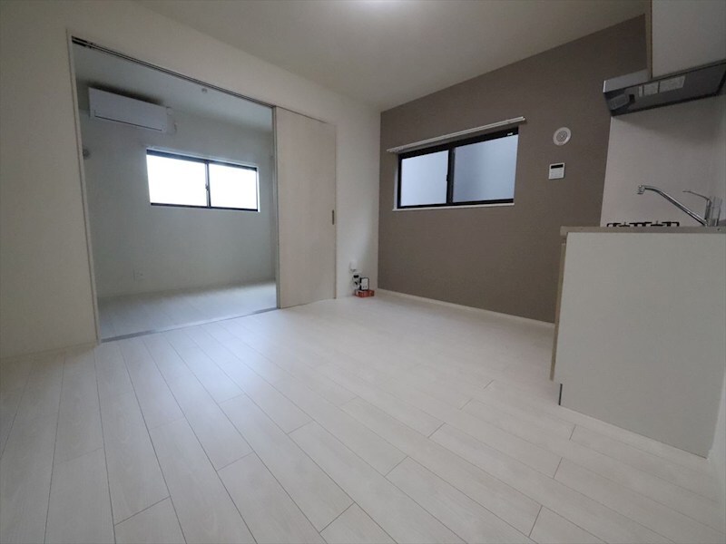 物件内観写真14　(ＬＤＫ8.6帖　洋室3.6帖　エアコン完備　同仕様写真)