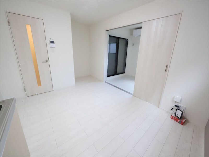 物件内観写真23　(ＬＤＫ8.6帖　洋室3.6帖　エアコン完備　同仕様写真)