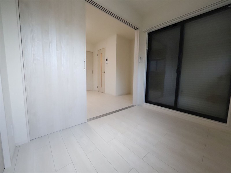 物件内観写真24　(ＬＤＫ8.6帖　洋室3.6帖　バルコニー　同仕様写真)