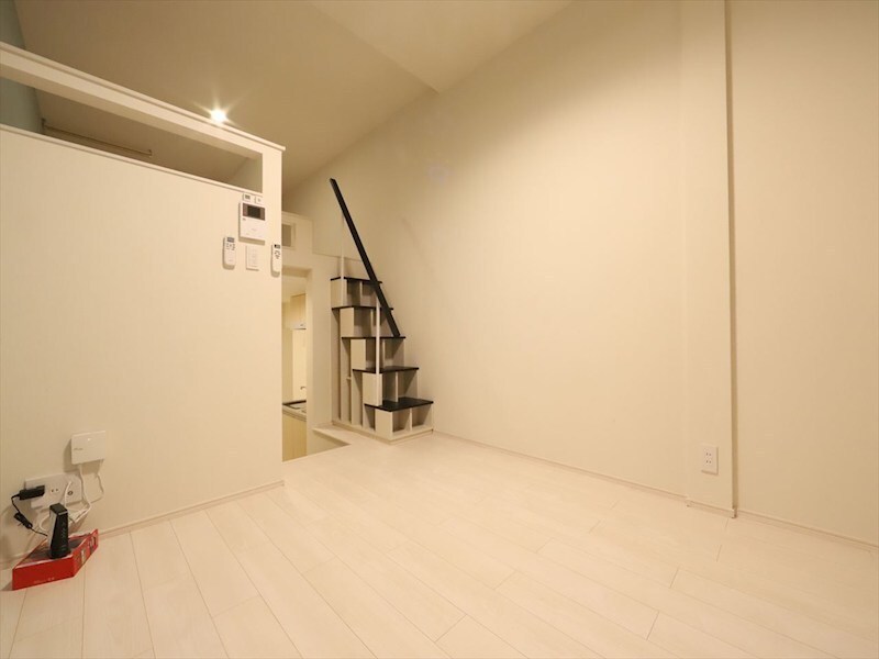 物件内観写真15　(洋室5.9帖　ロフト5.8帖（収納にも使えます）　同仕様写真)