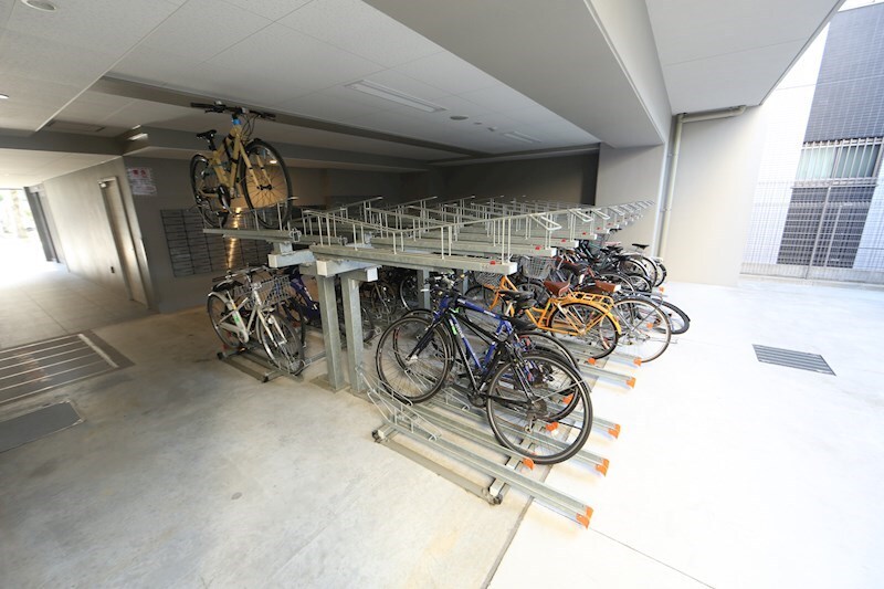 物件内観写真28　(屋根付き駐輪場)